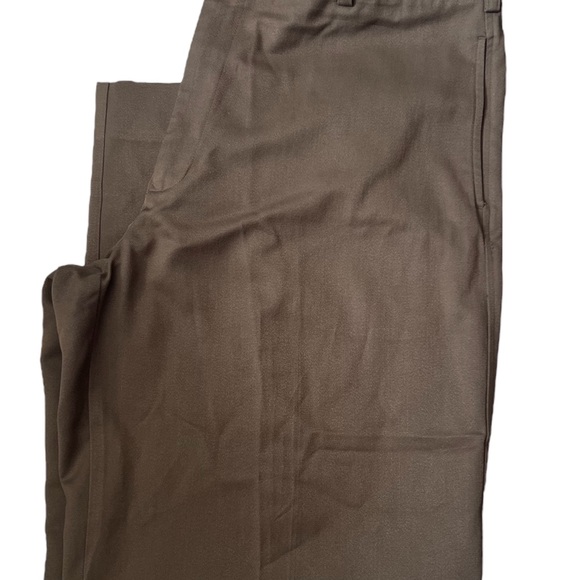 Men's Murano San Remo Pants Size 38 X 32” brownish green. 
Come from a smoke - Picture 4 of 9